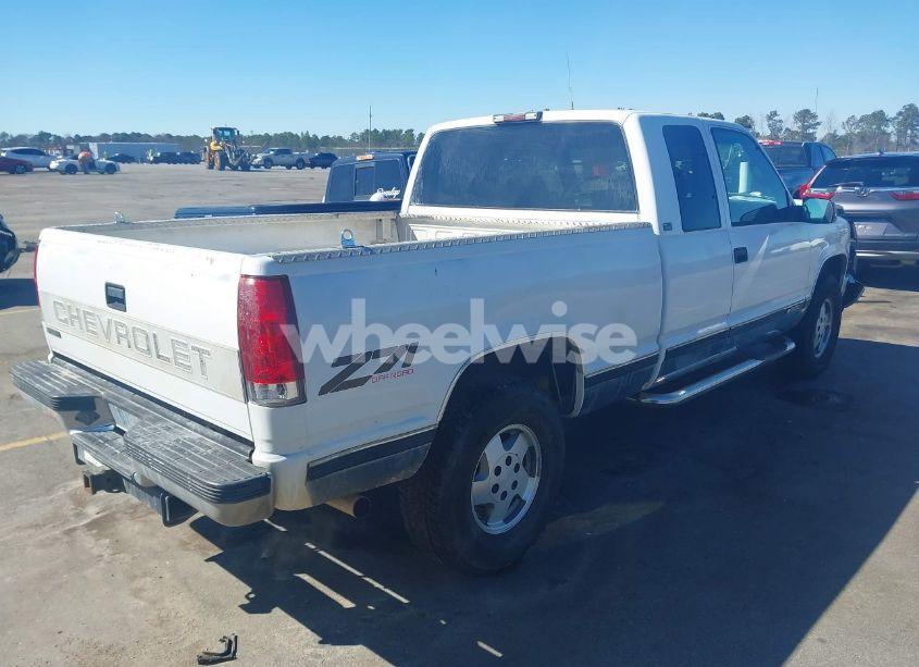 Photo 4 of 1995 Chevrolet Gmt-400 K1500 (VIN 2GCEK19K3S1286850)