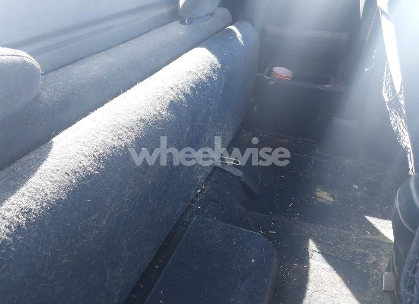 Photo 8 of 1995 Chevrolet Gmt-400 K1500 (VIN 2GCEK19K3S1286850)