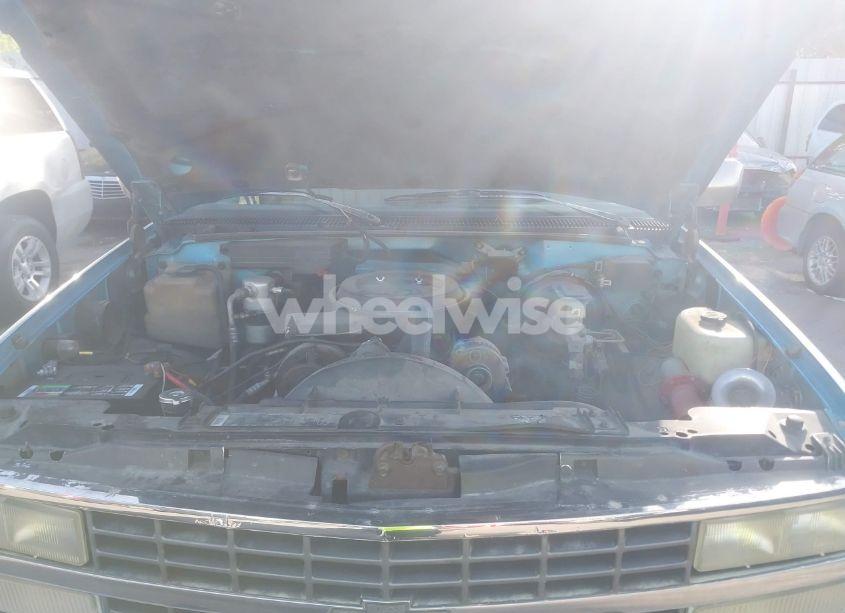 Photo 10 of 1993 Chevrolet Gmt-400 K1500 (VIN 2GCEK19K5P1195537)