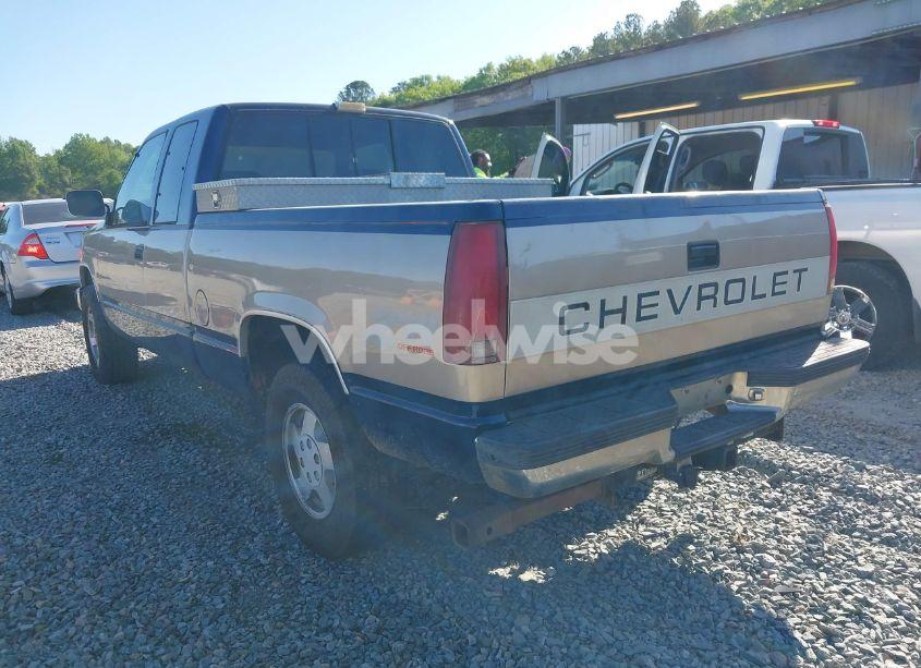 Photo 3 of 1993 Chevrolet Gmt-400 K1500 (VIN 2GCEK19K7P1235018)