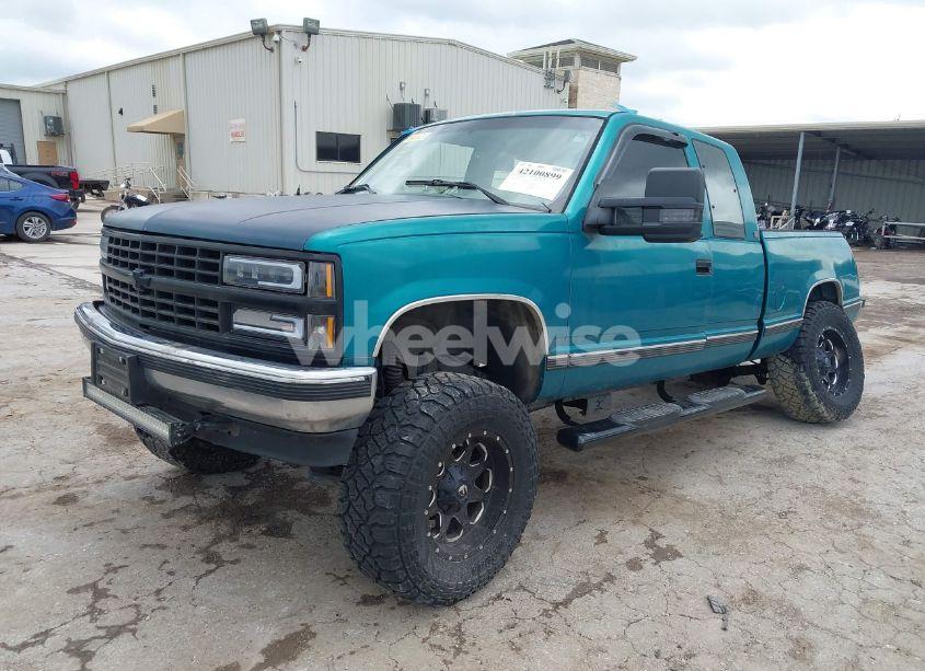 Photo 2 of 1994 Chevrolet Gmt-400 K1500 (VIN 2GCEK19K7R1232171)