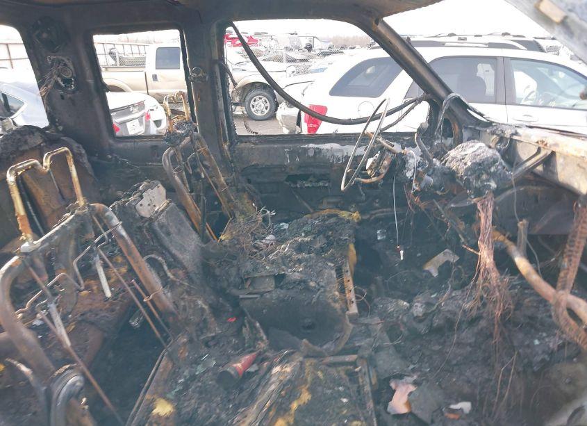 Photo 5 of 1995 Chevrolet Gmt-400 K1500 (VIN 2GCEK19K7S1134795)