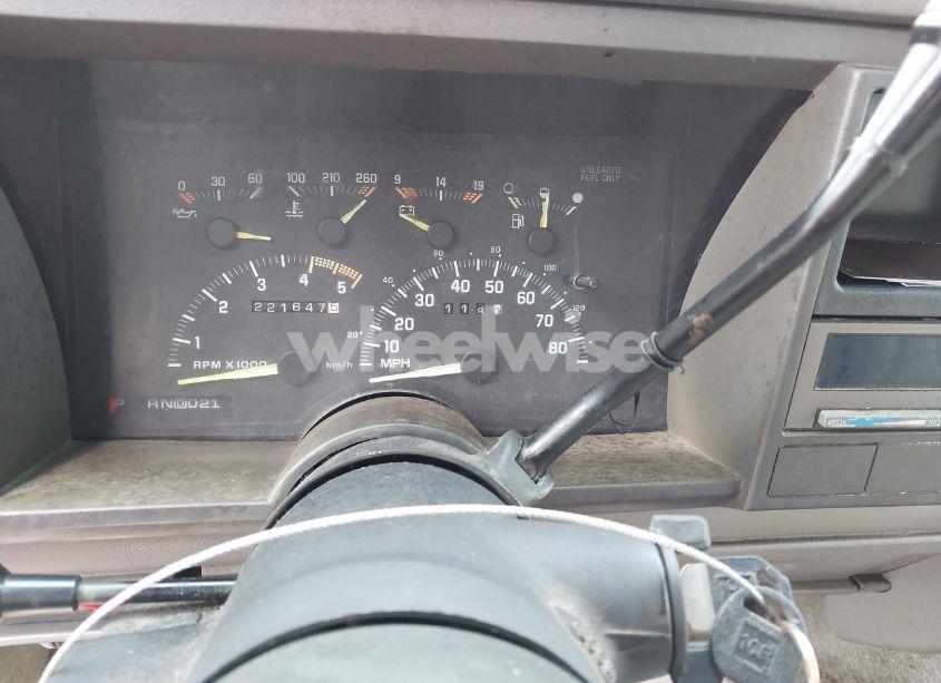 Photo 7 of 1993 Chevrolet Gmt-400 K1500 (VIN 2GCEK19K8P1222195)