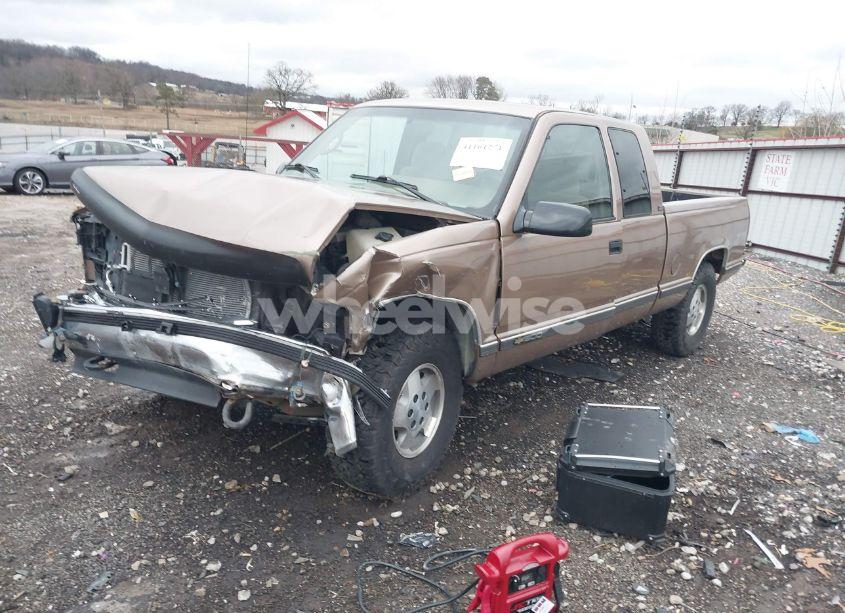 Photo 2 of 1995 Chevrolet Gmt-400 K1500 (VIN 2GCEK19K9S1289588)