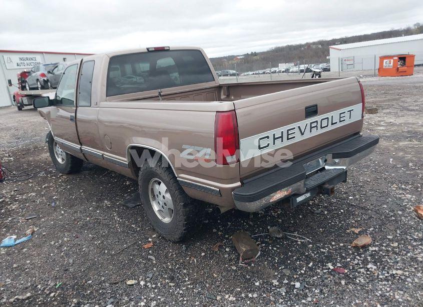 Photo 3 of 1995 Chevrolet Gmt-400 K1500 (VIN 2GCEK19K9S1289588)