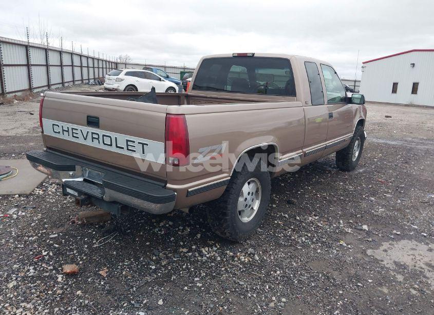 Photo 4 of 1995 Chevrolet Gmt-400 K1500 (VIN 2GCEK19K9S1289588)