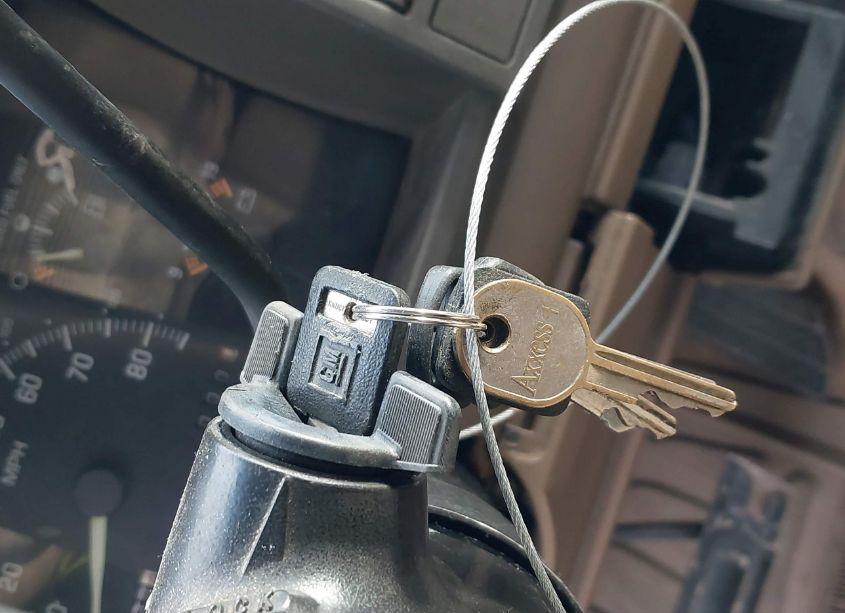 Photo 11 of 1994 Chevrolet Gmt-400 K1500 (VIN 2GCEK19KXR1189459)