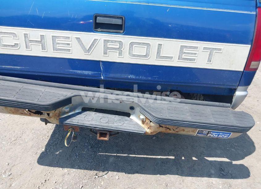Photo 6 of 1997 Chevrolet K1500 FLEETSIDE (VIN 2GCEK19M1V1227026)