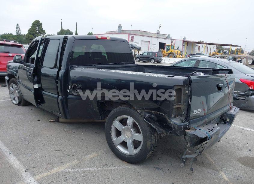 Photo 3 of 2004 Chevrolet Silverado 1500 SS (VIN 2GCEK19N141142906)
