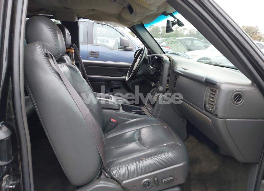 Photo 5 of 2004 Chevrolet Silverado 1500 SS (VIN 2GCEK19N141142906)