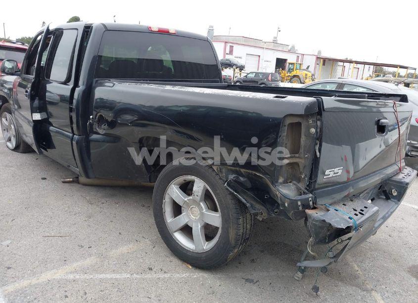 Photo 6 of 2004 Chevrolet Silverado 1500 SS (VIN 2GCEK19N141142906)