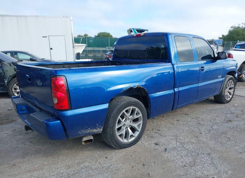 Photo 4 of 2004 Chevrolet Silverado 1500 SS (VIN 2GCEK19N241338465)