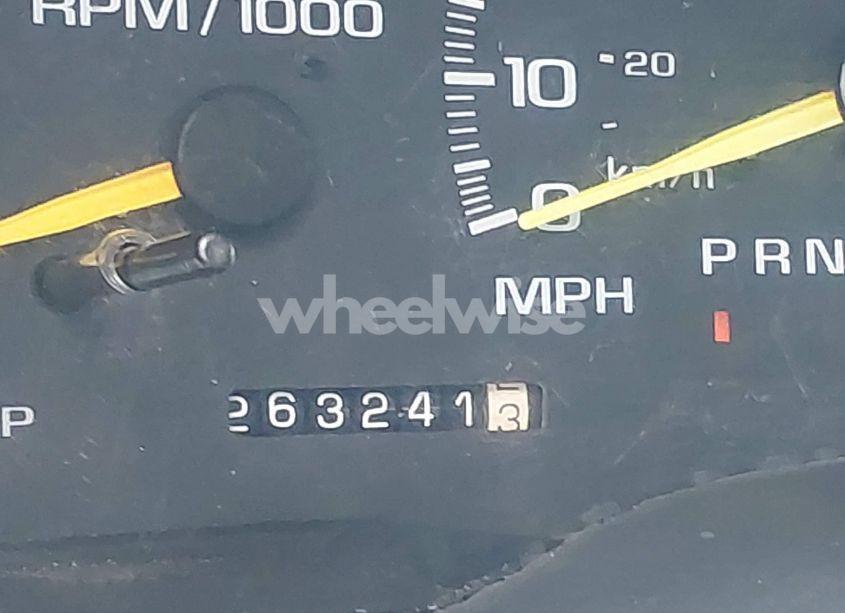 Photo 16 of 1996 Chevrolet Gmt-400 K1500 (VIN 2GCEK19R0T1247180)