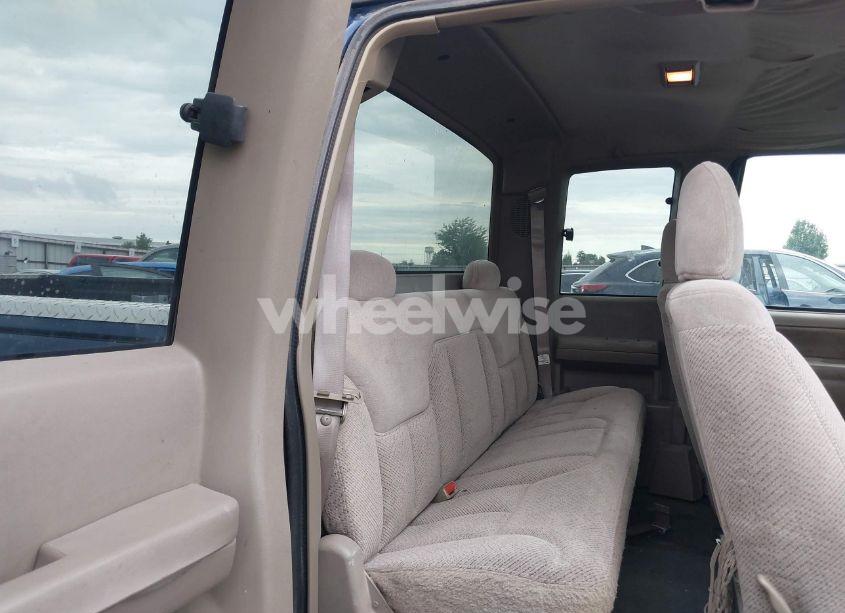 Photo 8 of 1996 Chevrolet Gmt-400 K1500 (VIN 2GCEK19R0T1247180)