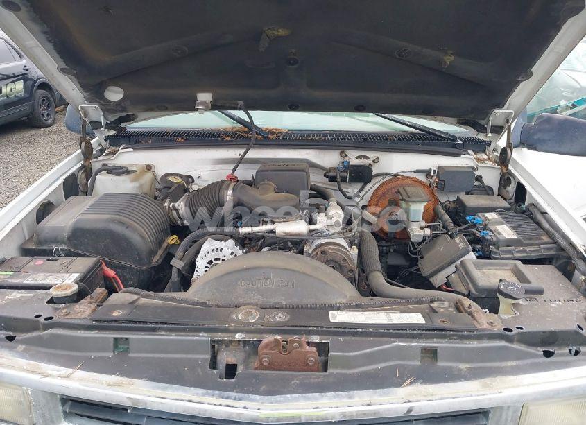 Photo 10 of 1997 Chevrolet Gmt-400 K1500 (VIN 2GCEK19R0V1165050)