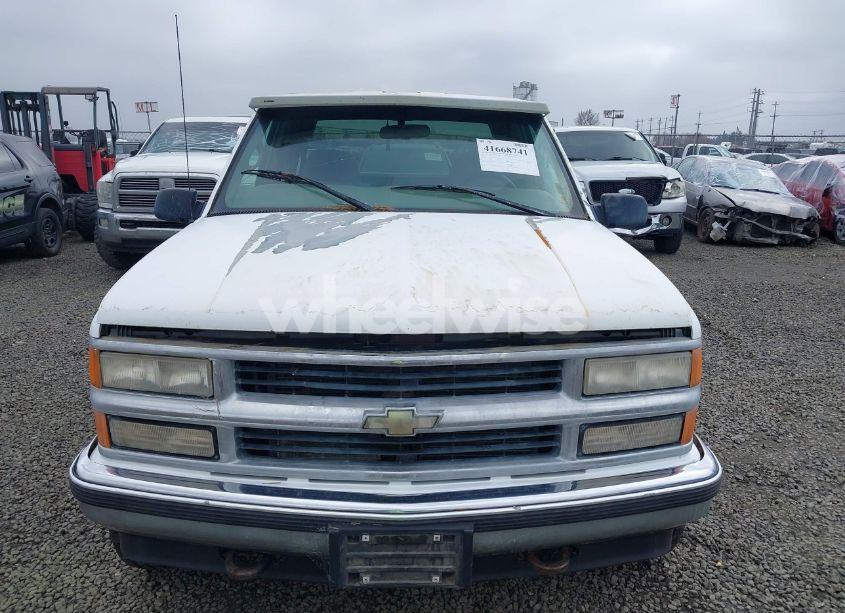 Photo 12 of 1997 Chevrolet Gmt-400 K1500 (VIN 2GCEK19R0V1165050)