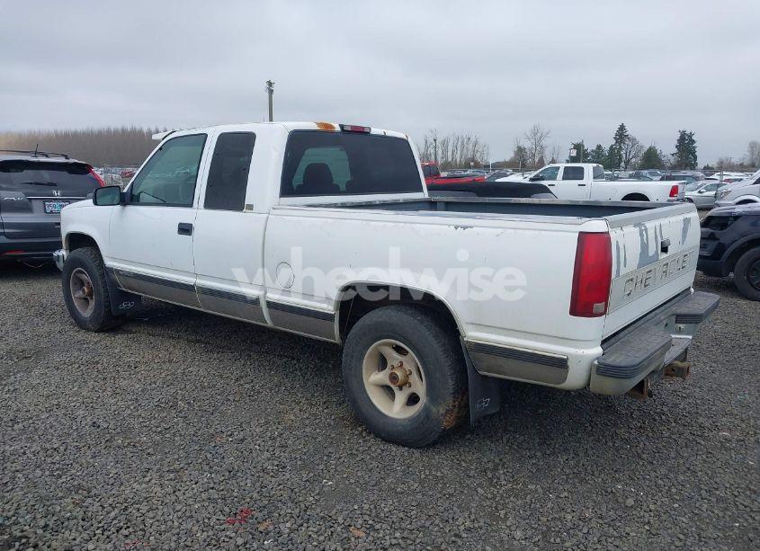 Photo 3 of 1997 Chevrolet Gmt-400 K1500 (VIN 2GCEK19R0V1165050)