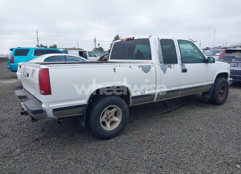 Photo 4 of 1997 Chevrolet Gmt-400 K1500 (VIN 2GCEK19R0V1165050)