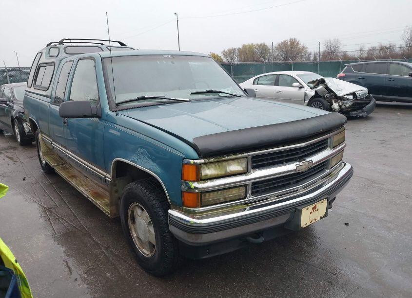 1998 Chevrolet Gmt-400 K1500 (VIN 2GCEK19R0W1134477) main photo