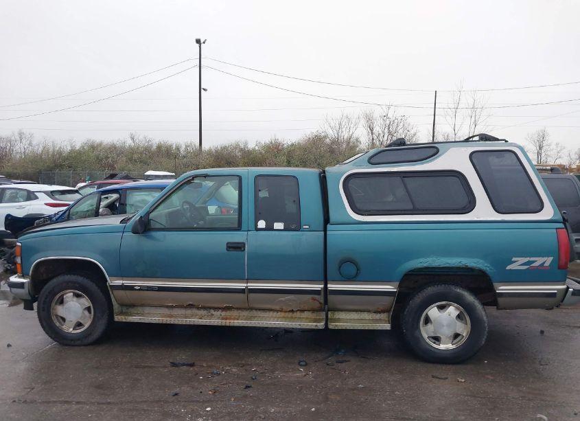 Photo 14 of 1998 Chevrolet Gmt-400 K1500 (VIN 2GCEK19R0W1134477)