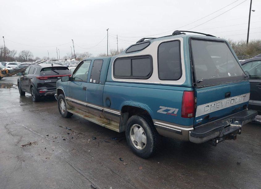 Photo 3 of 1998 Chevrolet Gmt-400 K1500 (VIN 2GCEK19R0W1134477)