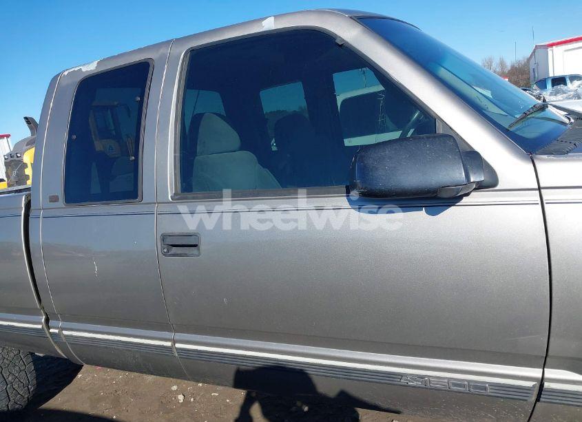 Photo 13 of 1998 Chevrolet K1500 FLEETSIDE (VIN 2GCEK19R0W1223837)