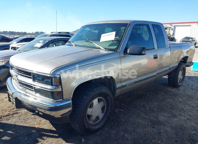 Photo 2 of 1998 Chevrolet K1500 FLEETSIDE (VIN 2GCEK19R0W1223837)
