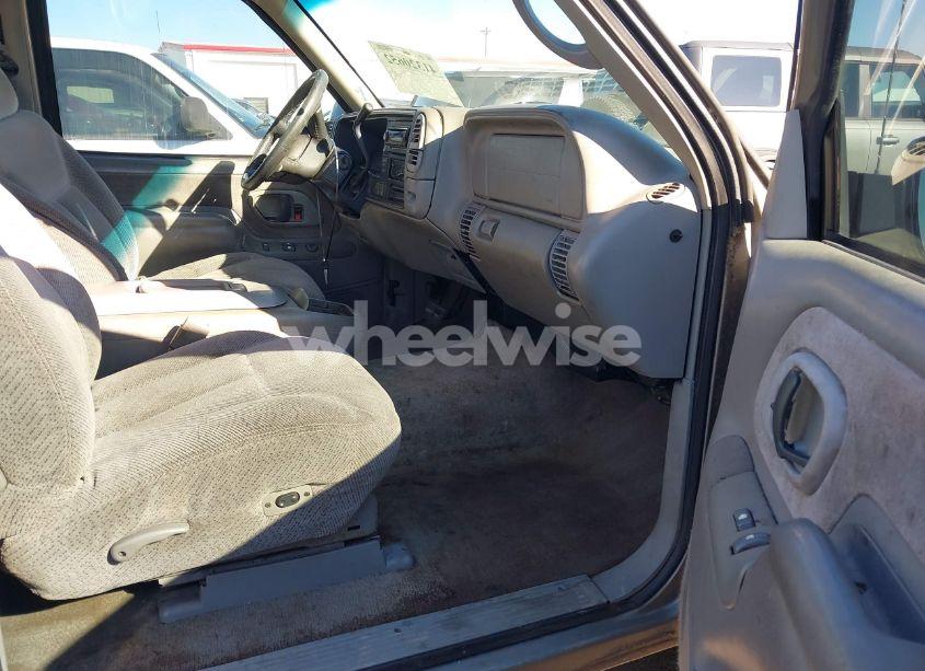 Photo 5 of 1998 Chevrolet K1500 FLEETSIDE (VIN 2GCEK19R0W1223837)