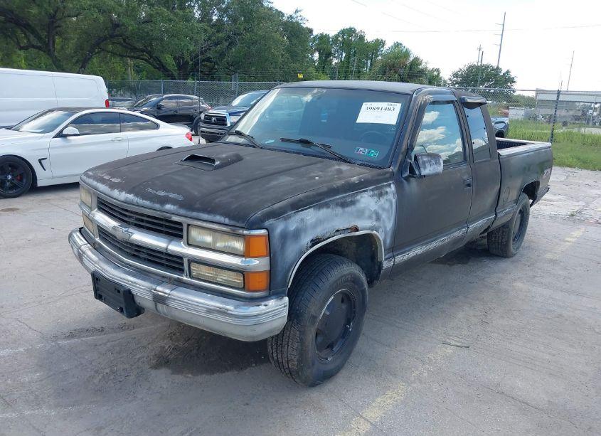 Photo 2 of 1997 Chevrolet K1500 FLEETSIDE (VIN 2GCEK19R1V1215633)