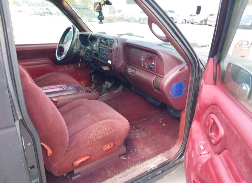 Photo 5 of 1997 Chevrolet K1500 FLEETSIDE (VIN 2GCEK19R1V1215633)