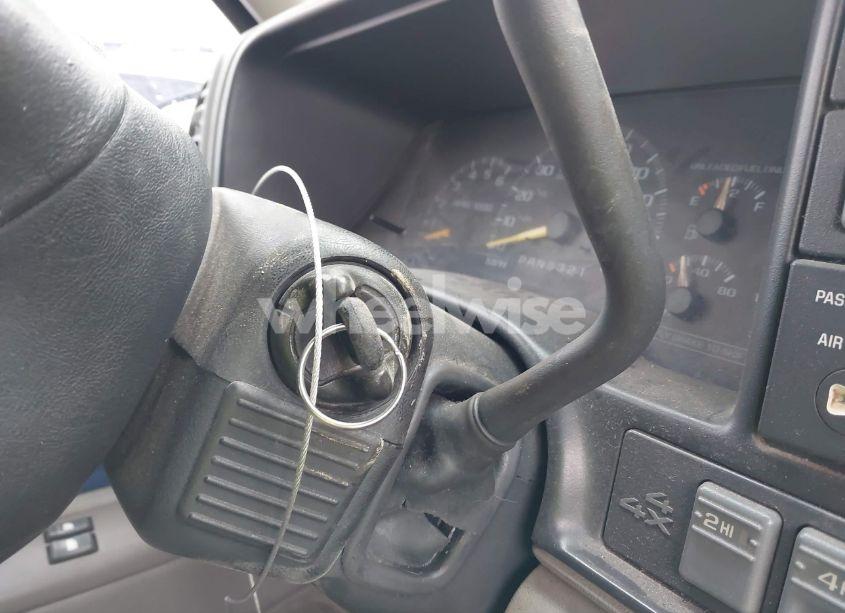 Photo 11 of 1997 Chevrolet K1500 FLEETSIDE (VIN 2GCEK19R1V1238930)