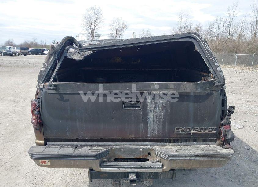 Photo 13 of 1998 Chevrolet K1500 FLEETSIDE (VIN 2GCEK19R1W1180982)