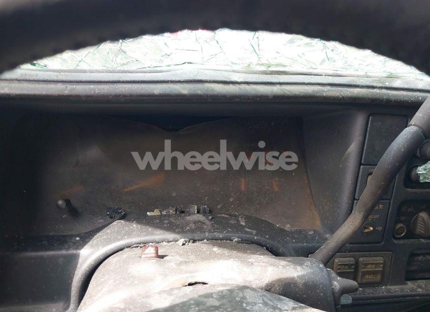 Photo 7 of 1998 Chevrolet K1500 FLEETSIDE (VIN 2GCEK19R1W1180982)