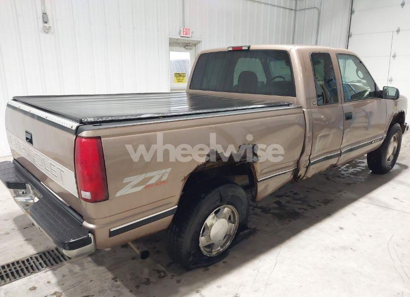 Photo 4 of 1997 Chevrolet K1500 FLEETSIDE (VIN 2GCEK19R2V1241772)