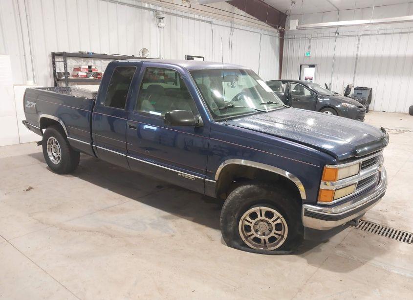 1996 Chevrolet Gmt-400 K1500 (VIN 2GCEK19R3T1236125) main photo