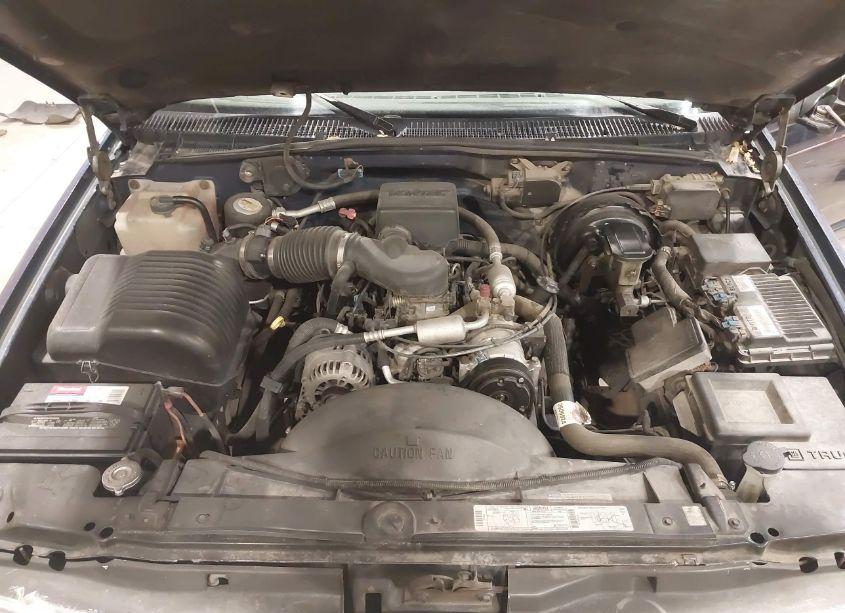 Photo 10 of 1996 Chevrolet Gmt-400 K1500 (VIN 2GCEK19R3T1236125)