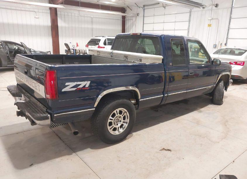 Photo 4 of 1996 Chevrolet Gmt-400 K1500 (VIN 2GCEK19R3T1236125)