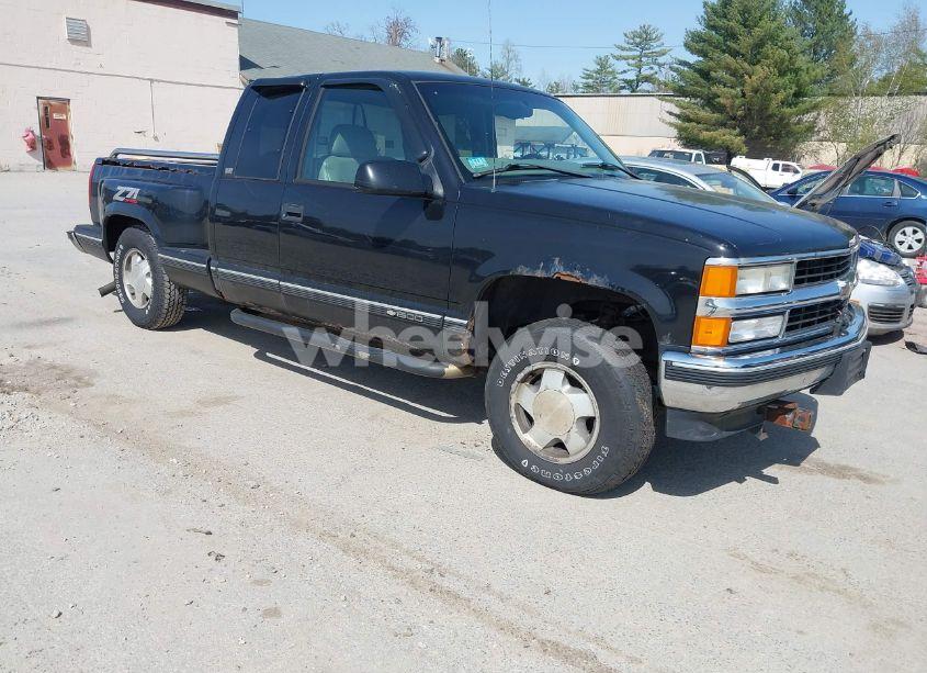 1997 Chevrolet K1500 SPORTSIDE (VIN 2GCEK19R3V1159386) main photo