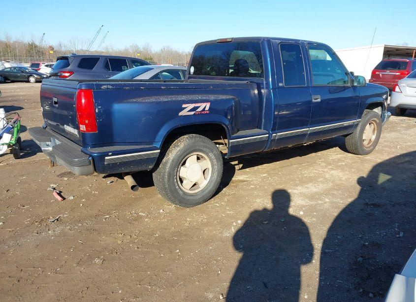 Photo 4 of 1998 Chevrolet K1500 SPORTSIDE (VIN 2GCEK19R3W1142007)