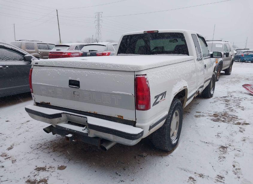 Photo 4 of 1996 Chevrolet Gmt-400 K1500 (VIN 2GCEK19R4T1157885)