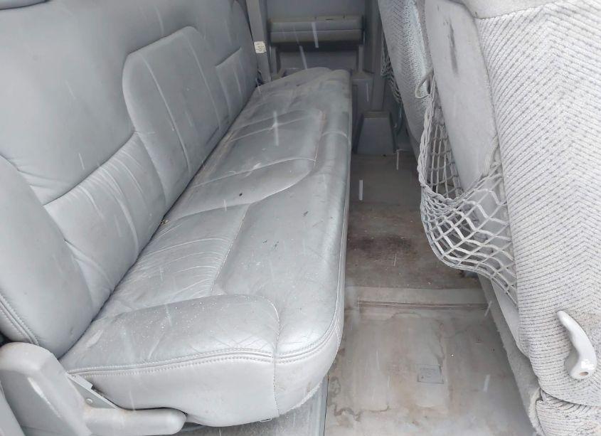 Photo 8 of 1996 Chevrolet Gmt-400 K1500 (VIN 2GCEK19R4T1157885)