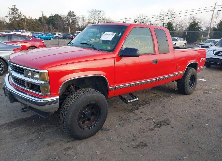 Photo 2 of 1998 Chevrolet K1500 FLEETSIDE (VIN 2GCEK19R4W1245050)