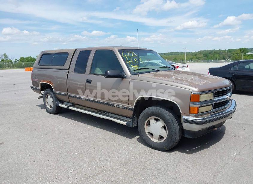 1997 Chevrolet K1500 FLEETSIDE (VIN 2GCEK19R5V1153864) main photo