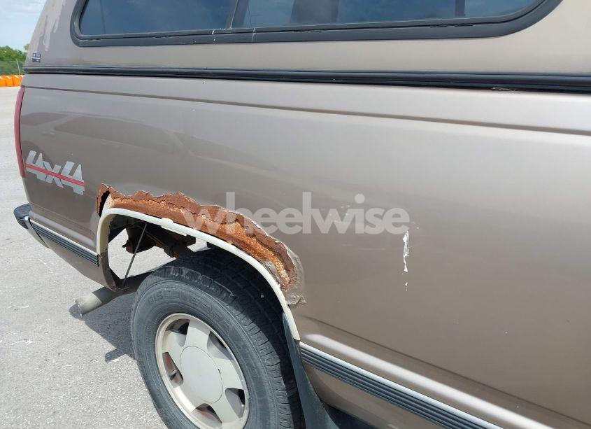 Photo 6 of 1997 Chevrolet K1500 FLEETSIDE (VIN 2GCEK19R5V1153864)