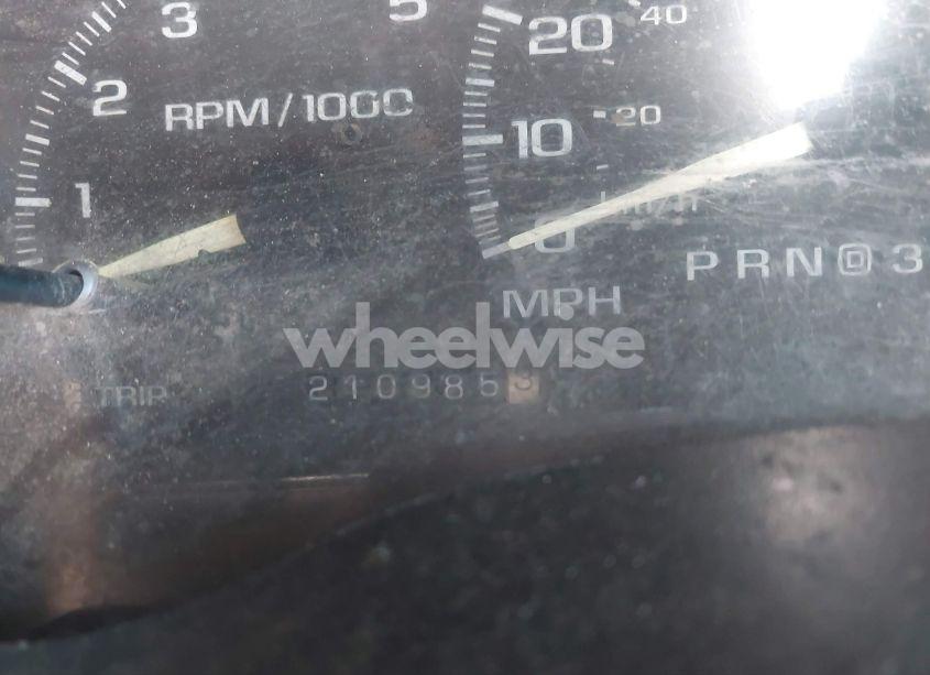 Photo 16 of 1996 Chevrolet Gmt-400 K1500 (VIN 2GCEK19R6T1183436)