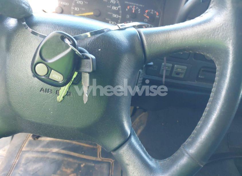 Photo 11 of 1998 Chevrolet K1500 FLEETSIDE (VIN 2GCEK19R6W1222272)