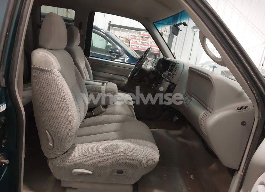 Photo 5 of 1997 Chevrolet K1500 FLEETSIDE (VIN 2GCEK19R7V1260866)