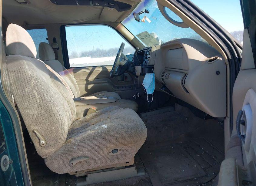 Photo 5 of 1997 Chevrolet K1500 FLEETSIDE (VIN 2GCEK19R8V1274730)