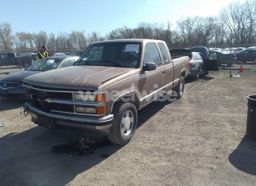 Photo 2 of 1997 Chevrolet K1500 FLEETSIDE (VIN 2GCEK19R9V1221647)