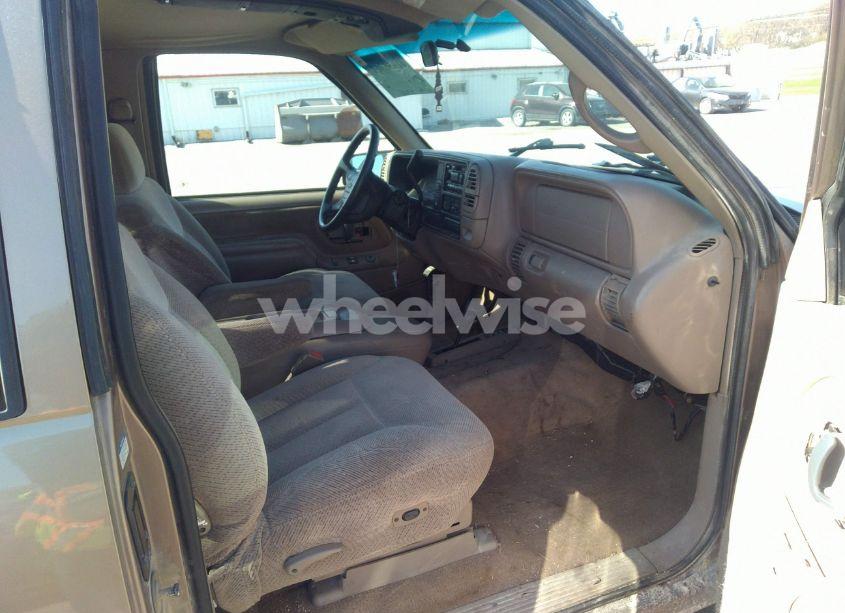 Photo 5 of 1997 Chevrolet K1500 FLEETSIDE (VIN 2GCEK19R9V1221647)